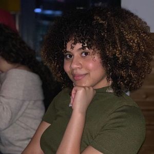 Meet your Posher, Destinee